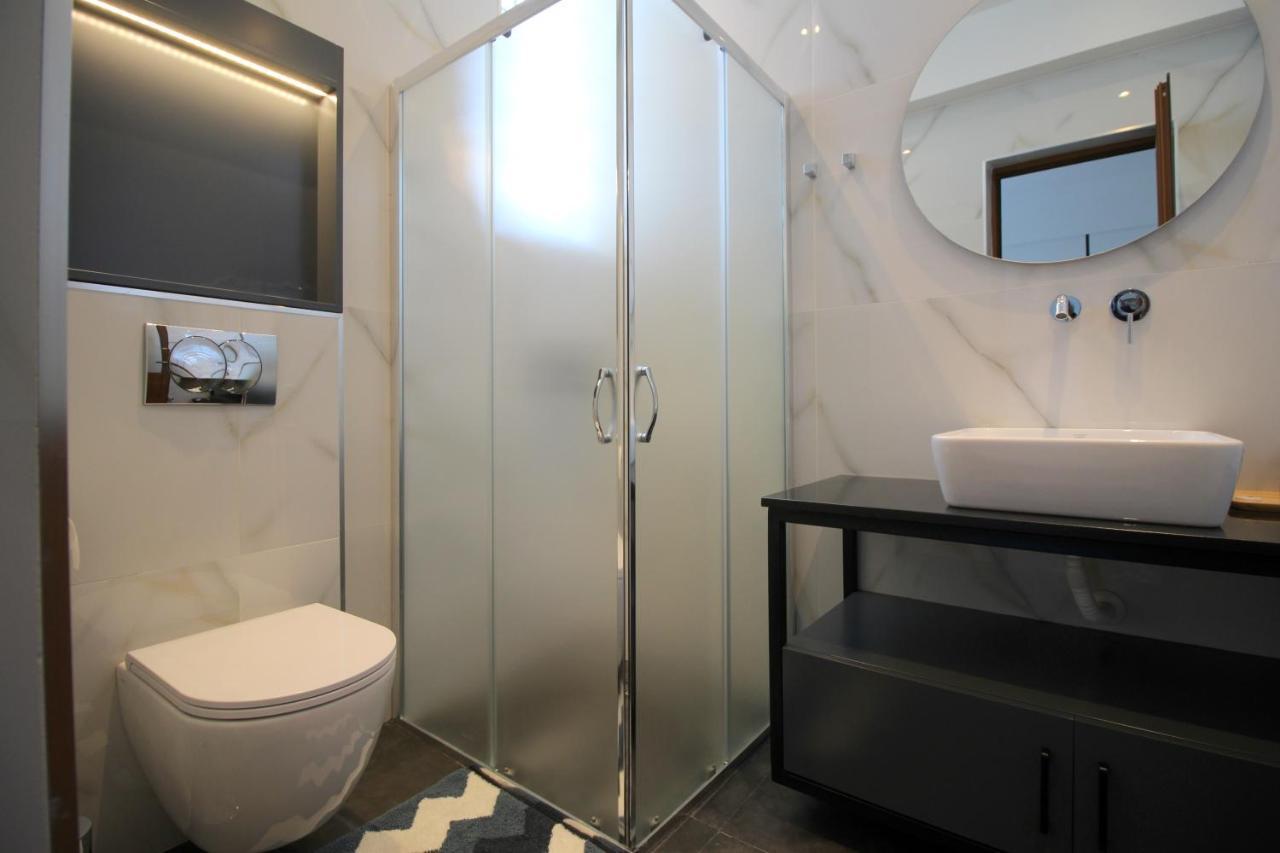 Jericho Rooms Sarandë Buitenkant foto