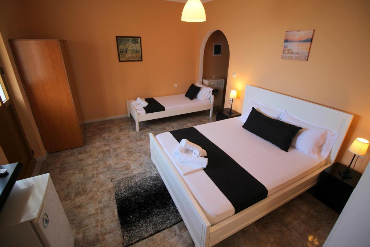 Jericho Rooms Sarandë Buitenkant foto