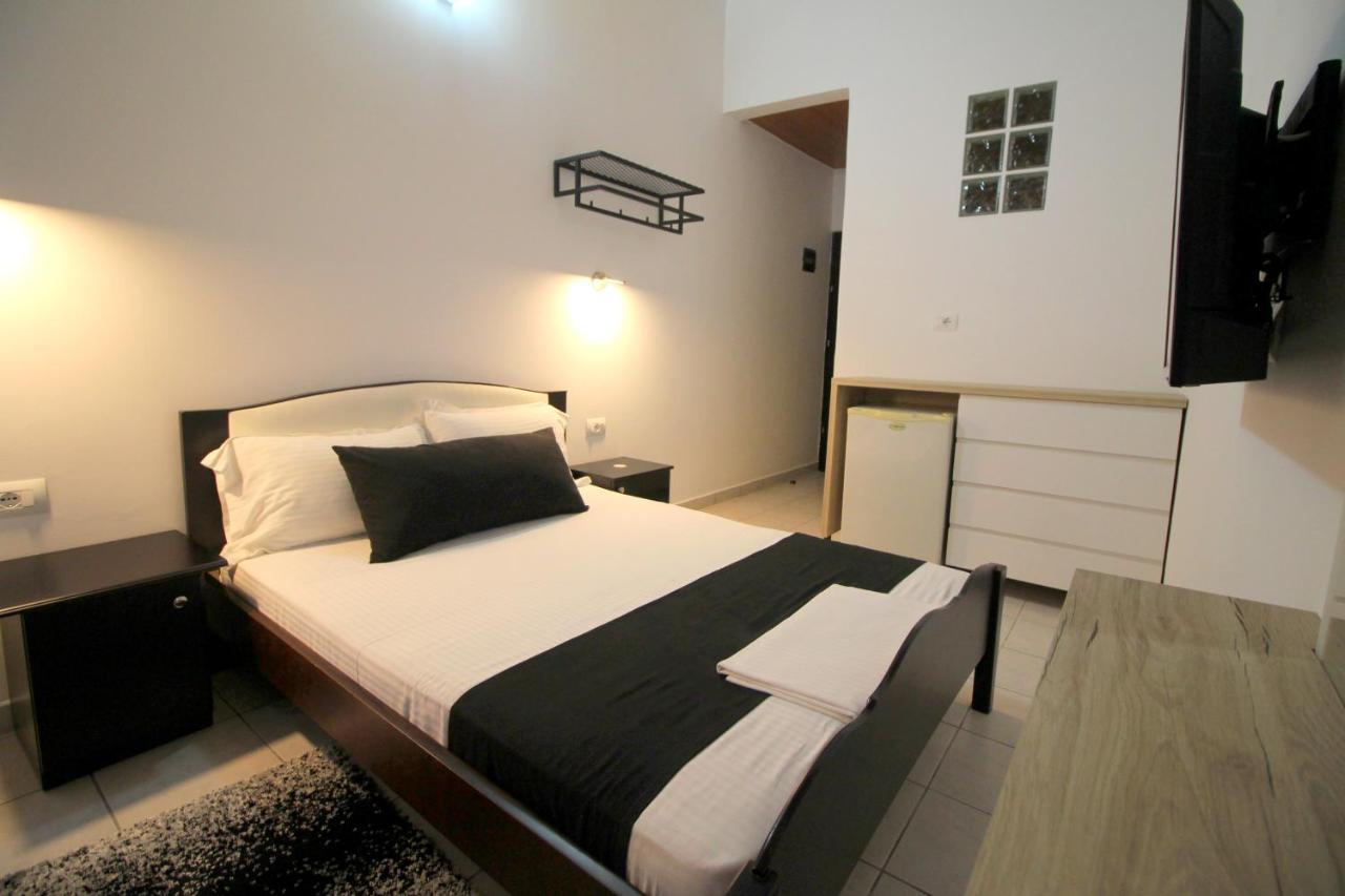 Jericho Rooms Sarandë Buitenkant foto