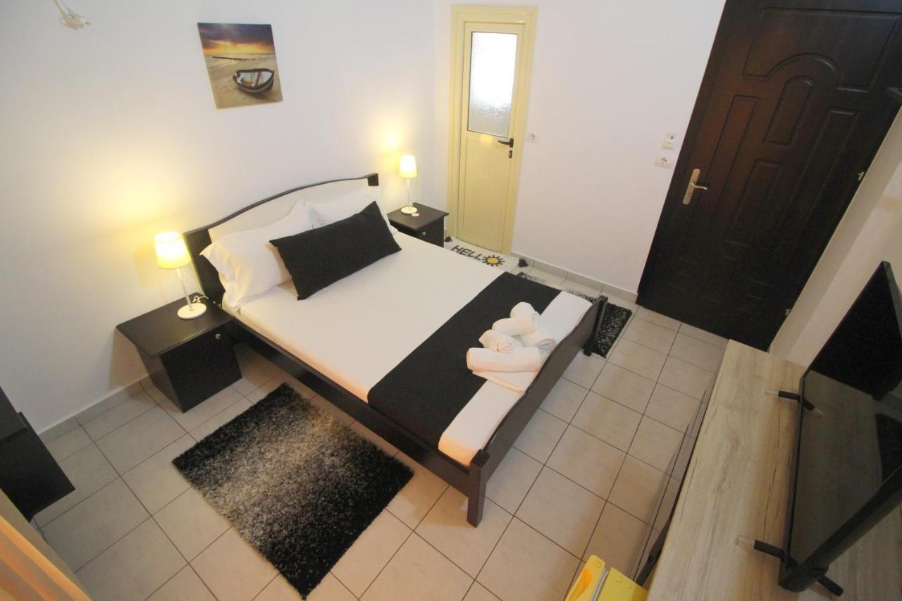 Jericho Rooms Sarandë Buitenkant foto